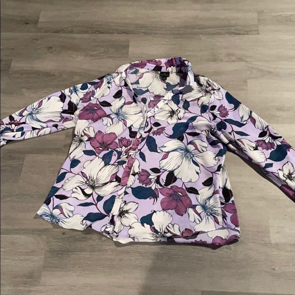 Women’s blouse